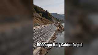 Το πλέγμα Gabion είναι εξαγωνικά συρμάτινα κλουβιά γεμάτα με πέτρες.