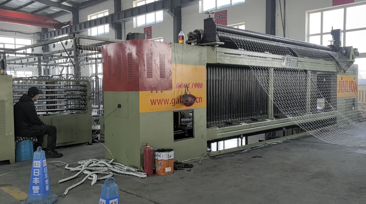 Τελευταία εταιρικά blogs για Γιατί οι πελάτες στο εξωτερικό συνεχίζουν να επιλέγουν τα κινεζικά εργοστάσια για τον εξοπλισμό Gabion